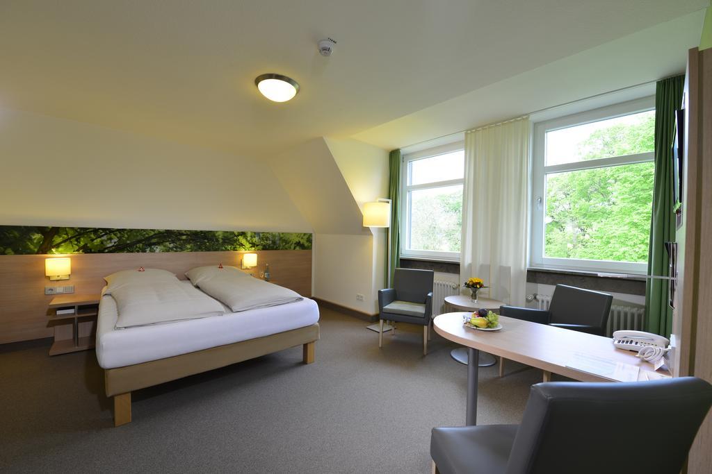 Tagungszentrum Schmerlenbach Hösbach Eksteriør billede